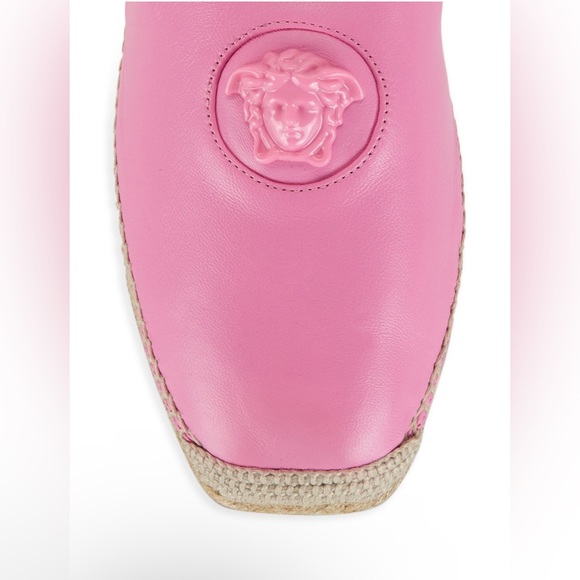 ❌SOLD❤️Versace NWT Medusa Coated Canvas Espadrilles - Picture 4 of 7